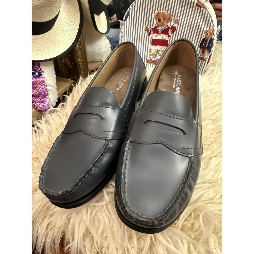 Ladies Eastland Classic II Penny Loafer Size 10 Gray/green